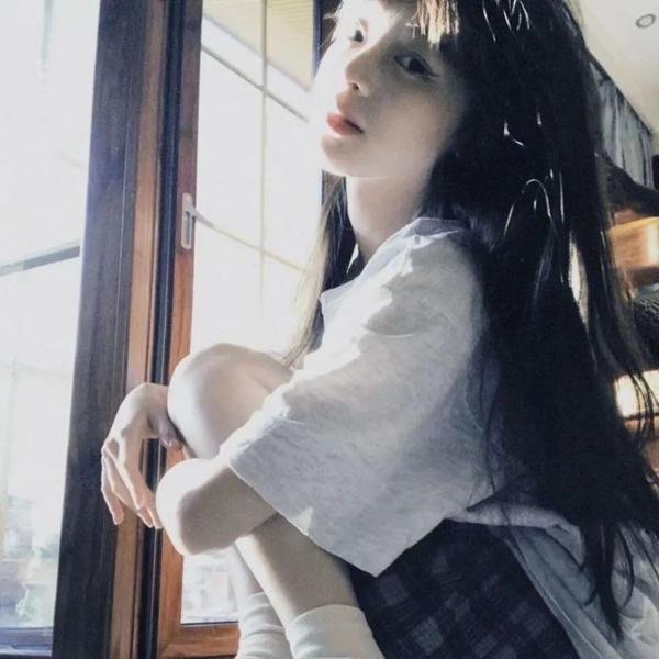 月·色